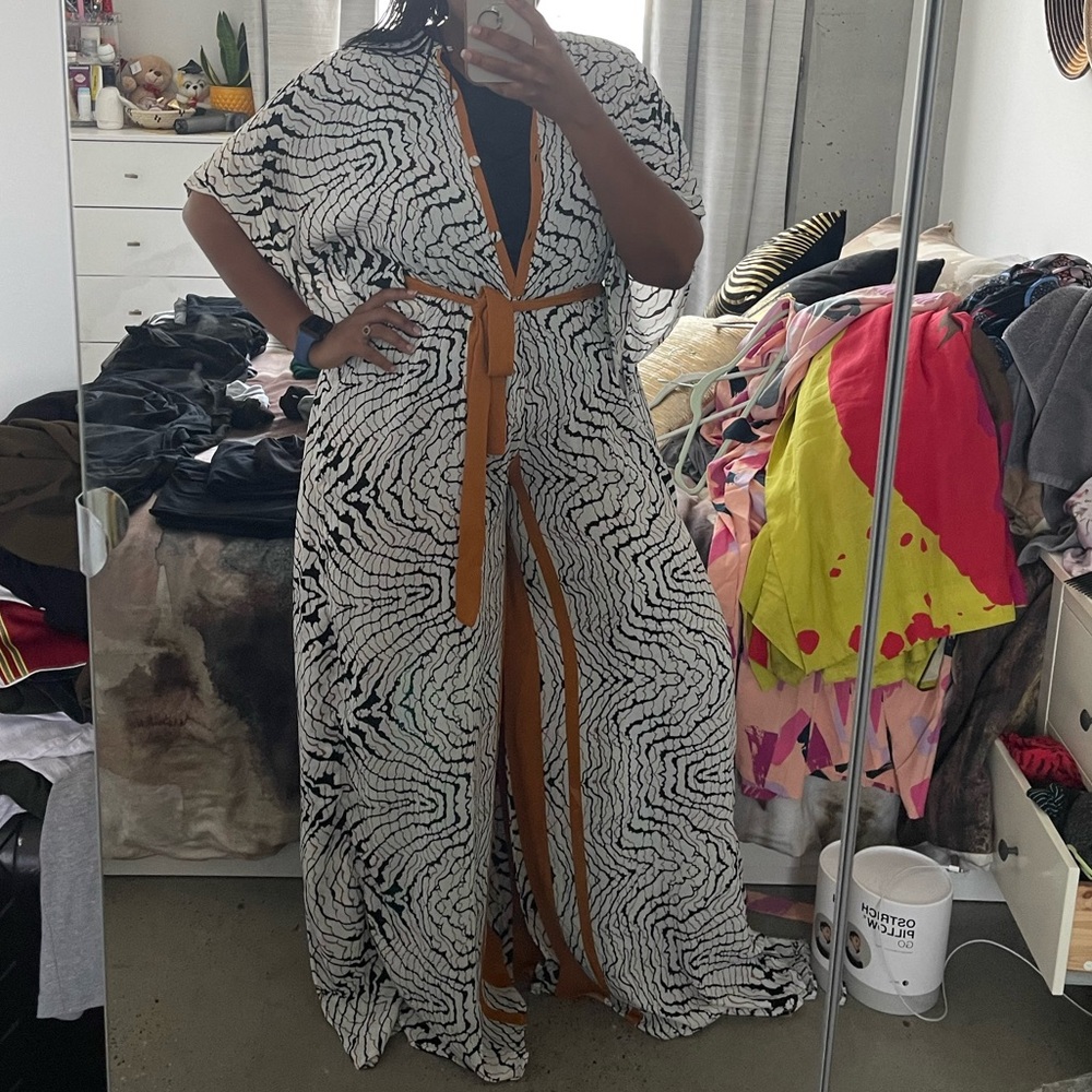 Coverup/Jumpsuit one sz fits most - Picture 9 of 17